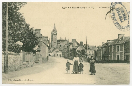 Châteaubourg (I.-et-V.) - La Grande Place.