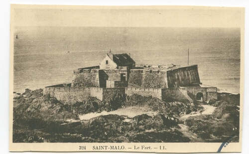 SAINT-MALO - Le fort.