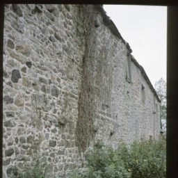 Saint-Alban. - Manoir de La Grande Goublaie : château, façade arrière.