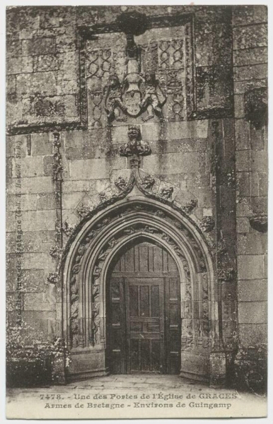 Une des Portes de l' Eglise de GRACES Armes de Bretagne - Environs de Guingamp