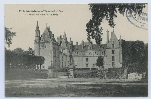 Argentré-du-Plessis(I.-et-V.). Le château du Plessis et l'entrée.