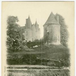 Environs de Ploërmel. - Château de Crévy (façade ouest)