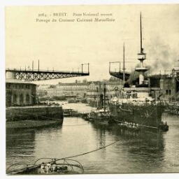 BREST. Pont National ouvert Passage du Croiseur Cuirassé Marseillaise