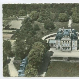 EN AVION AU-DESSUS DE... SAINT-MALO-DE-PHILY (I.-et-V.) Château de la Driennays.