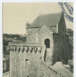 FOUGERES. - Le Château. - La Tour Surienne, XIVe siècle. - LL.