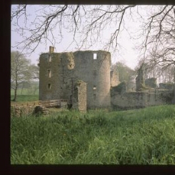 Herbignac. - Château de Ranrouët : château-fort, tour.