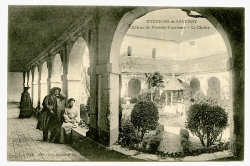 L-I ENVIRONS de SAVENAY Château de Blanche-Couronne - Le Cloître