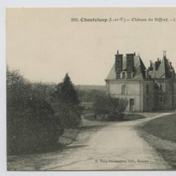 Chanteloup (I.-et-V.) - Château du Riffray. ~ L'Arrivée.