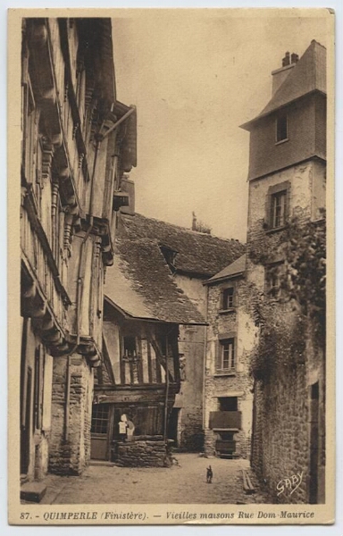 QUIMPERLE (Finistère).- Vieilles maisons Rue Dom Maurice