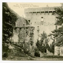 CLISSON (L.-I.) Ruines à l'Intérieur du Château (XIIIe siècle)