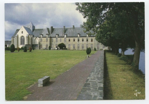Paimpont (I.-et-V.), Vue générale de l'Abbaye.