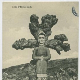 Rothéneuf.- Les rochers sculptés. Statue de Saint-Goberien, patron de l'Ermite.