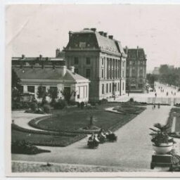 RENNES. - Avenue Janvier vue du square du Palais St-Georges.