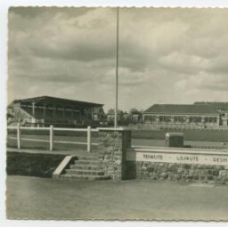 COMBOURG (I.-et-V.) - Le Stade.