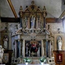 Retable dédié au Rosaire de l'église Saint-Pierre