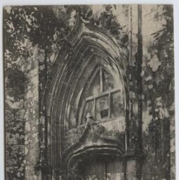 AURAY. - Porche gothique de la Chapelle du Reclus.