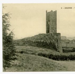 ANCENIS - Un vieux moulin sur la route d'Anetz