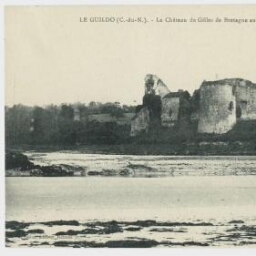 LE GUILDO (C.-du-N.) - Le Château de Gilles de Bretagne au bord de l'Arguenon