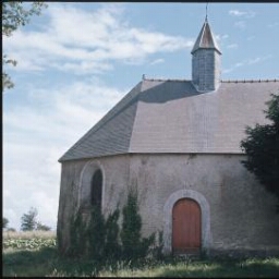 Taupont. - Lézillac : chapelle (1658).