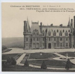 TREVAREZ, près Châteauneuf-du-Faou, à M. de Kerjégu Façade Sud et Jardin à la Française