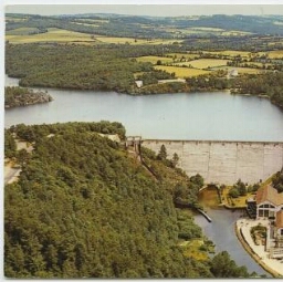 GUERLEDAN (C.-du-N.) L'Usine Hydro-Electrique et le barrage..