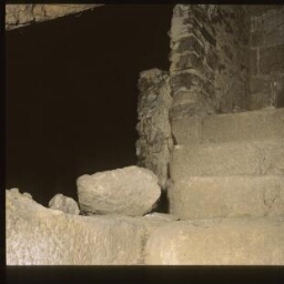 Ploubalay. - Manoir De La Crochais : intérieur, escalier.