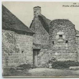 Etables (Côtes-du-Nord) - Porte d'Entrée de la Ville Durand (XIVḞsiècle)