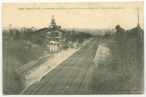 VERN (I.-et-V.) - Panorama de la Gare, dans le lointain le Clocher de l'Eglise de Corps-Nuds