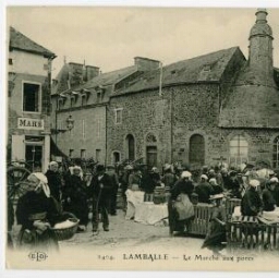 LAMBALLE - Le Marché aux porcs