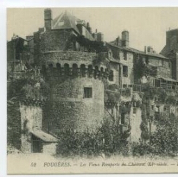 FOUGERES. - Les Vieux Remparts du Château, XIe siècle.