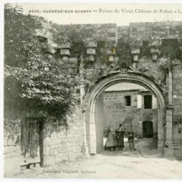 Guémené-sur-scorff - Ruines du Vieux Château de Rohan - La Poterie.