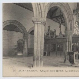 SAINT-HERBOT.- Chapelle Saint-Herbot. Vue intérieure.