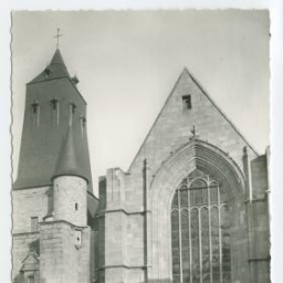 Eglise St-Germain de Rennes - XIIIḞ-XVIIḞs. LA FACADE PRINCIPALE AVEC LE CLOCHER (XVIḞs.)