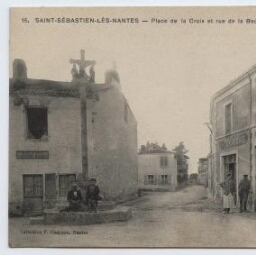 SAINT-SEBASTIEN-LES-NANTES - Place de la Croix et rue de la Becque