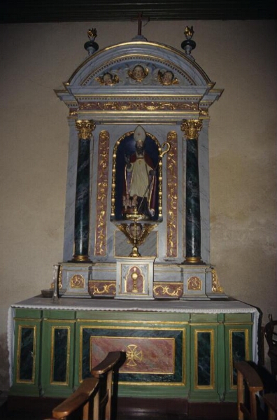 Retable dédié à la Vierge de l'église Saint-Mélaine-de-Moigne