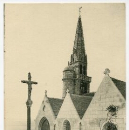 SAINT-MICHEL-EN-GREVE (Côtes du Nord) L'Eglise et le Calvaire. - ND