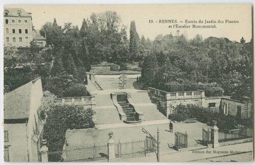 RENNES. - Entrée du Jardin des Plantes et l'Escalier Monumental.