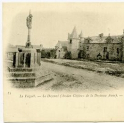 LE FOLGOET. - Le Doyenné (Ancien Château de la Duchesse Anne).