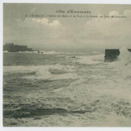 St-MALO - Grève de Malo et le Fort à la Reine, un jour de tempête.