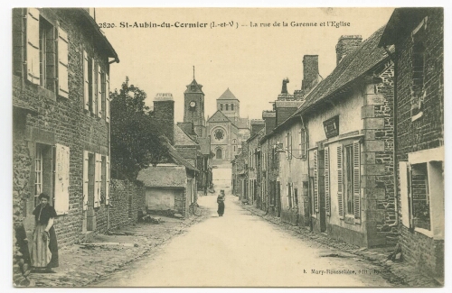St-Aubin-du-Cormier (I.-et-V.).- la rue de la Garenne et l'Eglise.