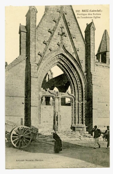 BATZ (Loire-Inf.) Portique des Ruines de l'ancienne Eglise