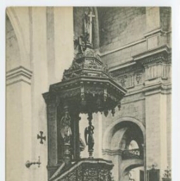 RENNES - Eglise de Toussaint - Chaire en bois sculpté du XVIIe siècle.