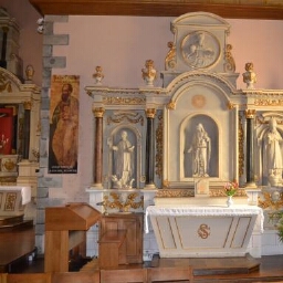 Retable dédié au Sacré-Coeur de l'église Saint-Domineuc