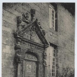 Porte Renaissance - Manoir de Ploudaniel (F.)