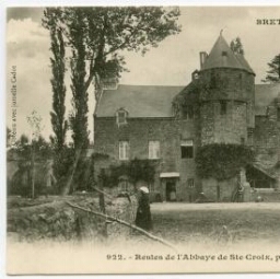 Restes de l'Abbaye de Ste-Croix, près Guingamp