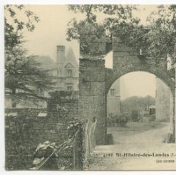 SAINT-HILAIRE-DES-LANDES (I.-et-V.) - Entrée du Château de la Haye (au comte de la Haye St-Hilaire).