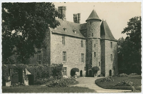 LA VICOMTE-SUR-RANCE (Côtes-du-Nord) Château de la Bellière