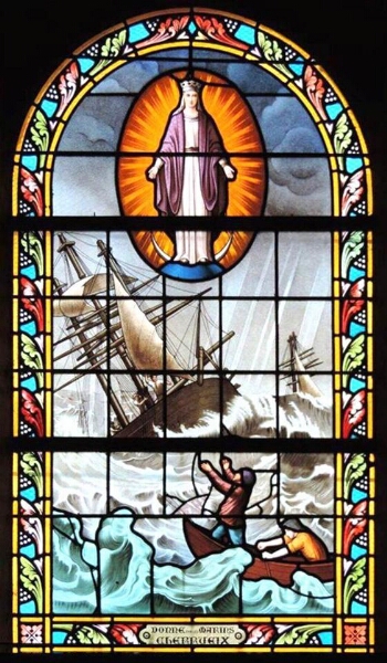 Verrière ex-voto "Don des marins de Cherrueix" de l'église Notre-Dame