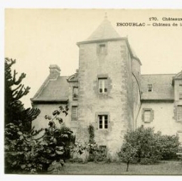 ESCOUBLAC - Château de la Saudraie (Côté de la Tour)