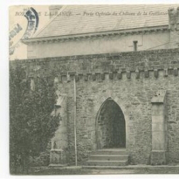 Bords de la Rance - Porte ogivale du château de la Goëlletterie.